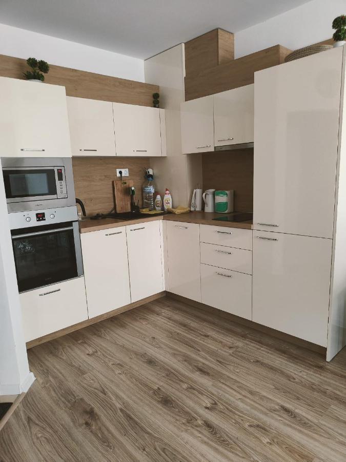 Studio Aivasovskij Park - Meters Away From Beach Pomorie Ngoại thất bức ảnh