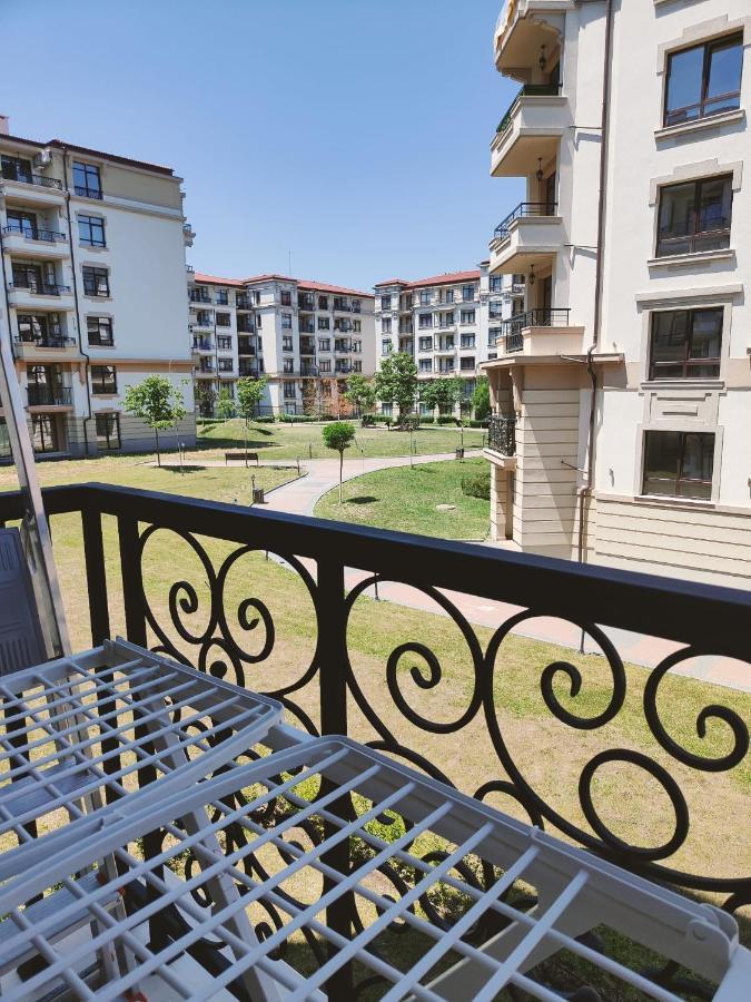 Studio Aivasovskij Park - Meters Away From Beach Pomorie Ngoại thất bức ảnh
