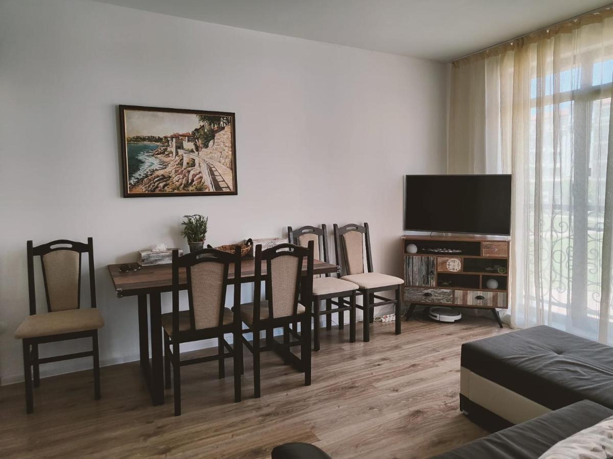 Studio Aivasovskij Park - Meters Away From Beach Pomorie Ngoại thất bức ảnh