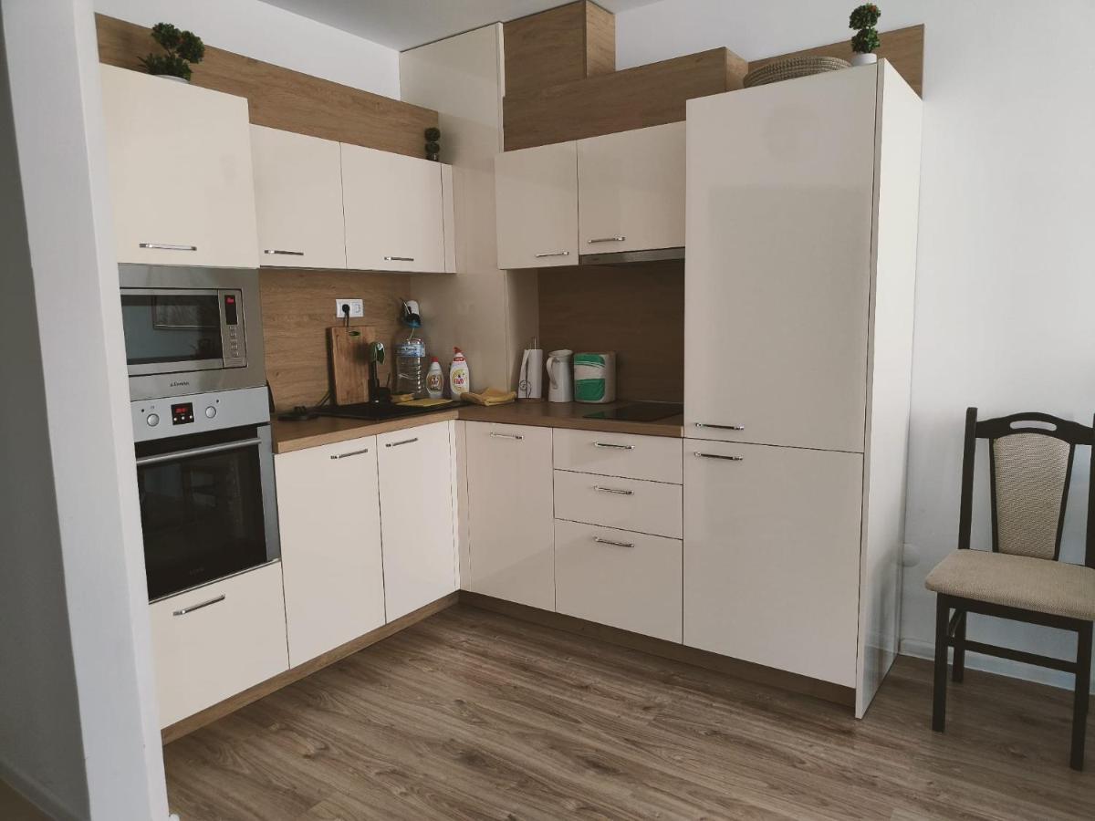 Studio Aivasovskij Park - Meters Away From Beach Pomorie Ngoại thất bức ảnh
