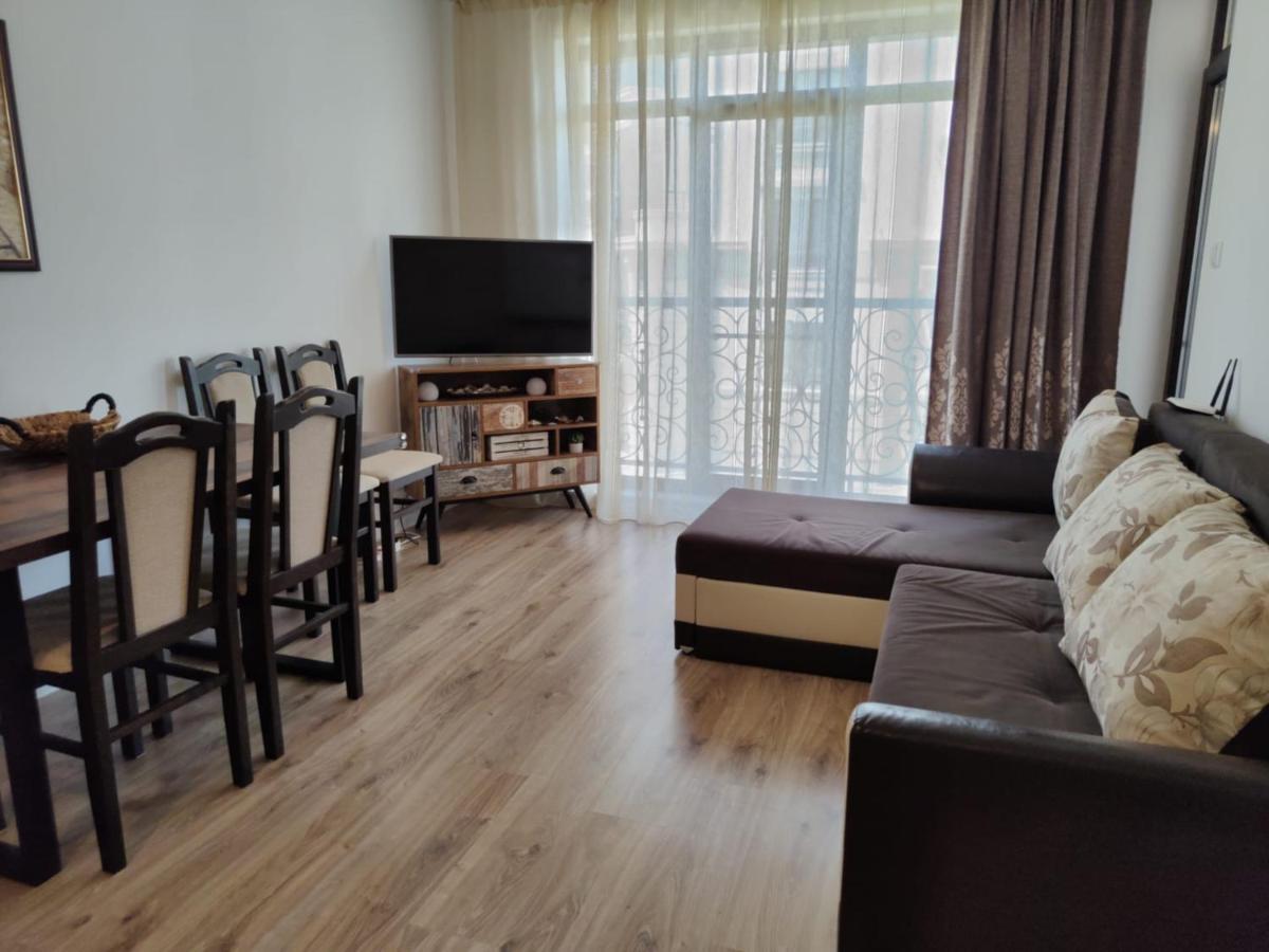 Studio Aivasovskij Park - Meters Away From Beach Pomorie Ngoại thất bức ảnh